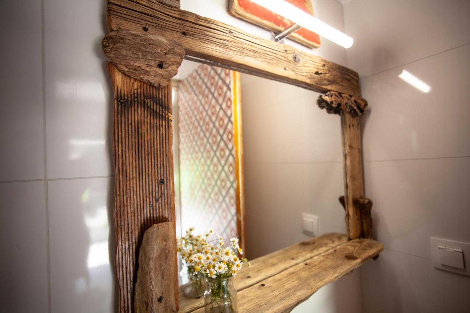 Lilou Apartment Kompítsion Екстериор снимка